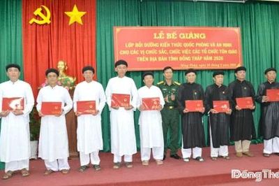 Đồng Tháp: Trao 108 Giấy chứng nhận hoàn thành khóa bồi dưỡng kiến thức quốc phòng và an ninh cho chức sắc, chức việc tôn giáo năm 2026