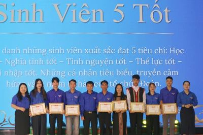 Đoàn Trường Cao đẳng Gia Lai tuyên dương hơn 90 học sinh, sinh viên tiêu biểu