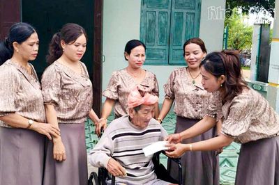Giúp nhau xây tổ ấm