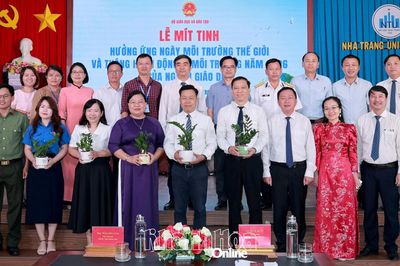 Ngành giáo dục: Mít tinh hưởng ứng Ngày Môi trường thế giới và Tháng hành động vì môi trường
