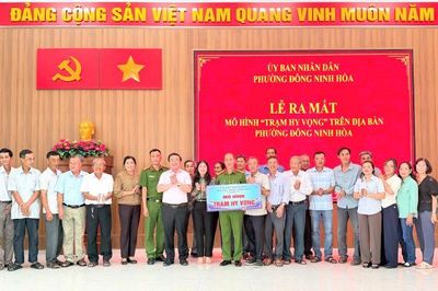 Phường Đông Ninh Hòa ra mắt mô hình 'Trạm hy vọng'