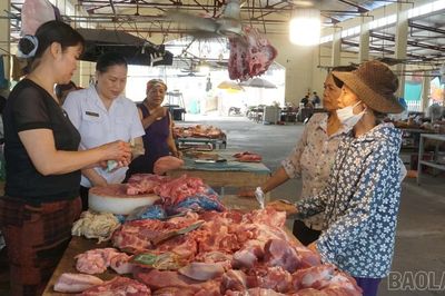 Kiểm soát an toàn thực phẩm tại chợ truyền thống