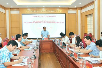 Lãnh đạo UBND tỉnh gặp gỡ xem xét giải quyết kiến nghị của doanh nghiệp, hợp tác xã