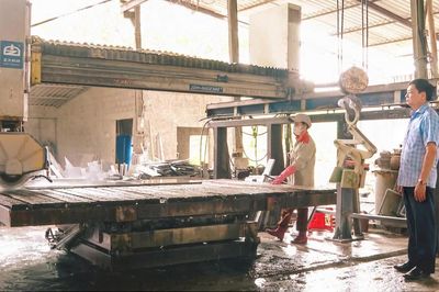 Hạt nhân chính trị trong doanh nghiệp tư nhân