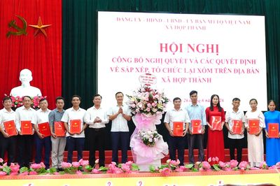 Các địa phương công bố nghị quyết sắp xếp, tổ chức lại thôn, xóm