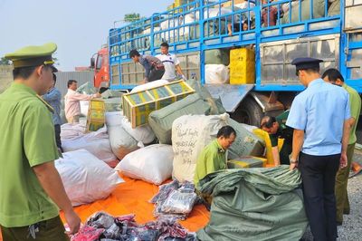 Bộ Công Thương đẩy mạnh chống buôn lậu, mua bán, sử dụng trái phép thuốc lá trong tình hình mới