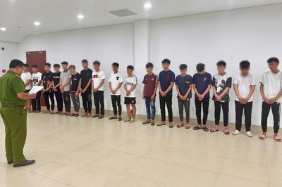 Huế: Khởi tố 14 bị can và bắt tạm giam 2 đối tượng lạng lách trên đường gây tai nạn