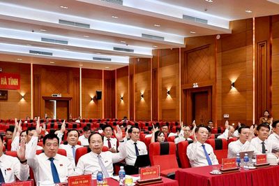 Kỳ họp thứ Tư, HĐND tỉnh Hà Tĩnh khóa XIX: Tạo nền tảng ổn định sau sắp xếp thôn, tổ dân phố