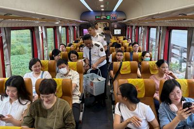Năng lượng tích cực trên 'Đoàn tàu Bạch Mai'