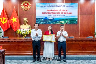 Tác giả Nguyễn Thị Mỹ Quỳnh đoạt giải Nhất Cuộc thi thiết kế Logo mới tỉnh Cà Mau