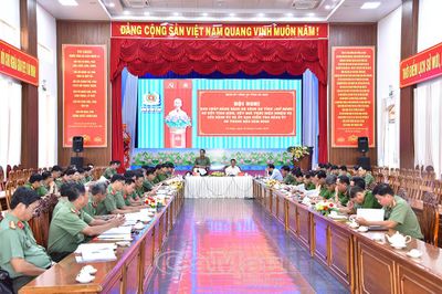 Tiếp tục giữ vững ổn định an ninh chính trị, bảo đảm trật tự an toàn xã hội