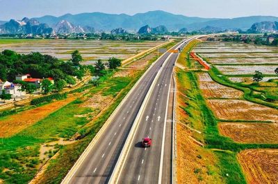 Đề xuất đẩy nhanh đầu tư 5 tuyến cao tốc trọng điểm