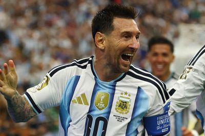 Brazil dùng bàn thắng lịch sử của Messi để khiếu nại FIFA