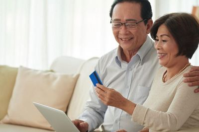 Về già, có 3 khoản tiền càng chi càng dễ mất phúc, người khôn ngoan tuyệt đối tránh