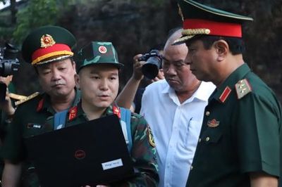 Cận cảnh khảo sát các điểm nghi có mộ tập thể liệt sĩ ở Huế bằng rađa xuyên đất