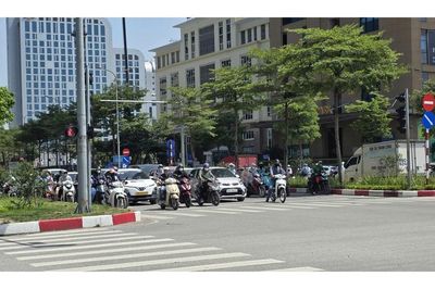 Nguyên nhân miền Bắc oi bức ngột ngạt đỉnh điểm dù nhiệt độ không quá cao