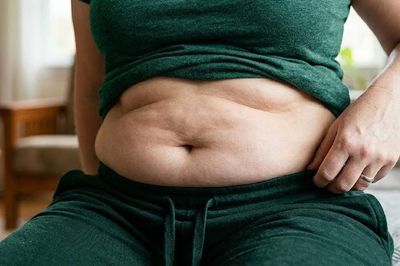 6 cách giảm mỡ bụng không cần nhịn ăn hay tập nặng