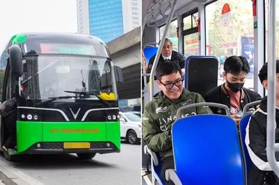 Vì sao không nên đội nón, soi gương, chải tóc trên xe ô tô, nhất là xe khách?