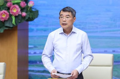 Thủ tướng: Không thể đạt tăng trưởng hai con số nếu các dự án giao thông trọng điểm chậm tiến độ