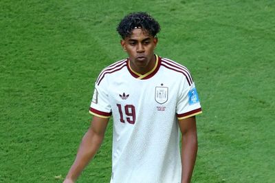 Uruguay 0-1 Tây Ban Nha: Đại diện Nam Mỹ lâm nguy