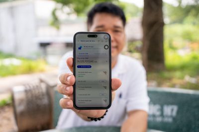 Người đàn ông trúng sô 3 lần liên tiếp từng chạy xe Wave giao hàng