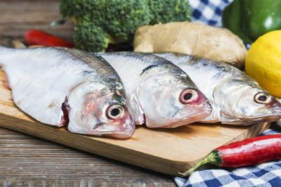 Những loại cá giàu protein và omega-3, dễ mua ngoài chợ Việt