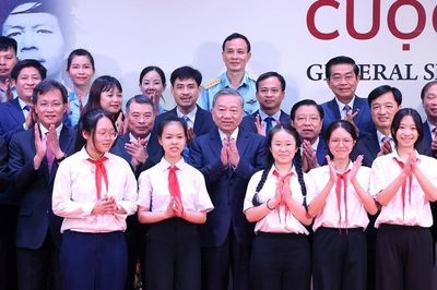 Thư của Tổng Bí thư, Chủ tịch nước gửi nhân kỷ niệm 25 năm 'Ngày Gia đình Việt Nam'