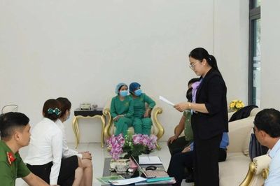 Các nhân viên đều không có chứng chỉ hành nghề tại một cơ sở nha khoa ở Cần Thơ