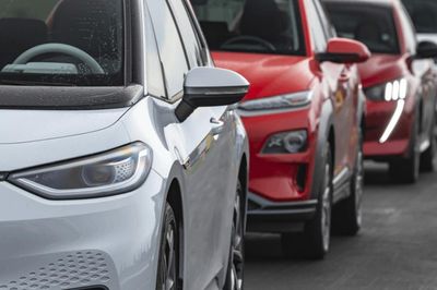 EU ra quy chuẩn EV-26 buộc thử nghiệm đâm xuyên đối với pin thể rắn