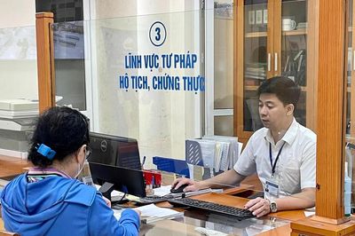 Hà Nội: Giảm tối đa việc xuất trình giấy tờ, hồ sơ khi giải quyết thủ tục hành chính