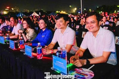 Ban Bí thư Trung ương Đoàn dự concert Thanh xuân