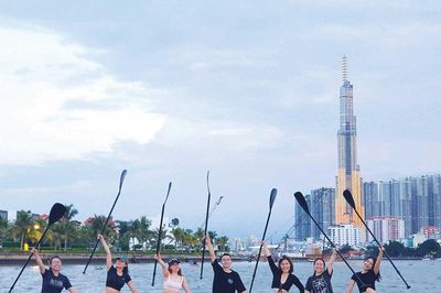 Kích cung cuối tuần sáng tạo: Điều gì khiến người dân TP.HCM chi tiêu nhiều hơn vào cuối tuần? (Bài 2)