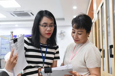 Đừng để tinh gọn đồng nghĩa với quá tải ở cấp xã