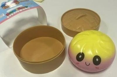 Đồ chơi 'squishy' gây sốt trên TikTok bị cảnh báo chứa hóa chất độc hại