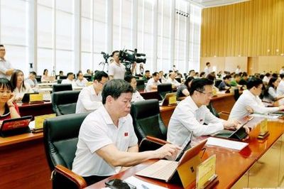 Bí thư Chi bộ, Trưởng thôn, tổ dân phố hưởng trợ cấp bằng 2,5 - 3 lần mức lương cơ sở