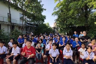 Đưa sách đến gần trẻ em trong mùa hè