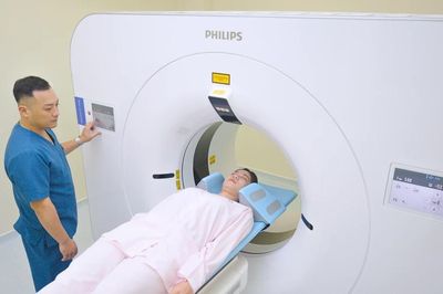 Lần đầu tiên miền Trung có công nghệ CT Phổ phân biệt u nang lành tính và ác tính chính xác tới 96%
