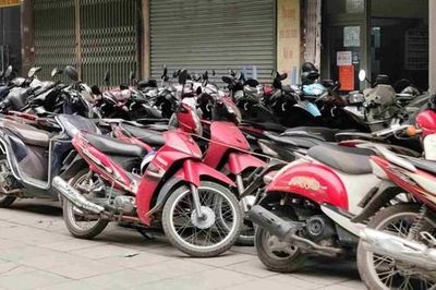 Xử lý điểm trông giữ xe trái phép tại Metro Cát Linh-Hà Đông