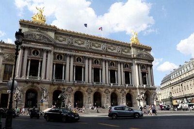 Nợ công của Pháp vượt mốc 3.500 tỷ euro