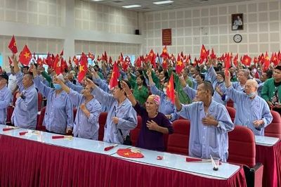Hệ thống y tế thích ứng trước làn sóng già hóa dân số