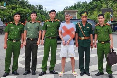 Công an Bắc Ninh bắt giữ, bàn giao đối tượng truy nã người Trung Quốc
