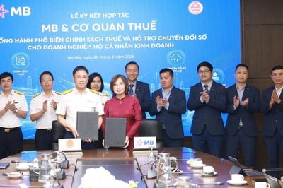 Cục Thuế cùng Ngân hàng MB ký kết hợp tác đồng hành chuyển đổi số hộ kinh doanh