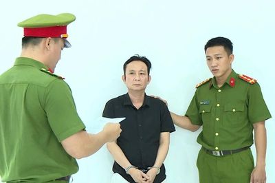 Khởi tố đối tượng mạo danh cán bộ Công an, Viện KSND để lừa đảo