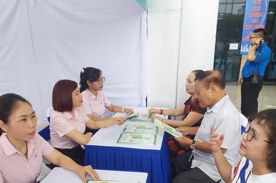 Thấy gì từ ngày hội việc làm đầu tiên dành cho người cao tuổi?