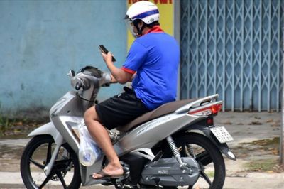 Mất an toàn giao thông vì những phút chủ quan trên đường