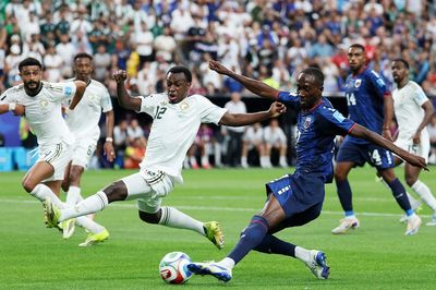 Đảo quốc dân số nửa triệu người không cần thắng vẫn qua vòng bảng World Cup