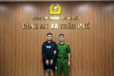 Công an xã Trần Phú bắt quả tang đối tượng tàng trữ trái phép chất ma túy