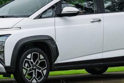 MPV 7 chỗ giá từ 462 triệu đồng rộng rãi, tiết kiệm nhiên liệu, cực hợp xăng E10 hấp dẫn nhất thị trường