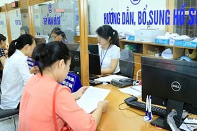 Thủ tướng yêu cầu tiếp tục thực hiện hiệu quả 11 nghị quyết về cắt giảm thủ tục hành chính