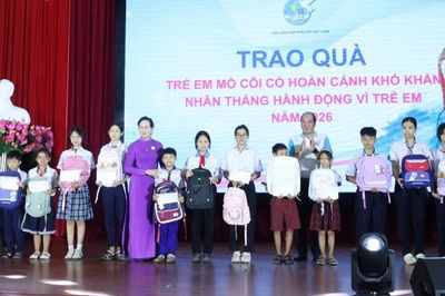 'Chạm yêu thương – Xây hạnh phúc' lan tỏa giá trị gia đình Việt